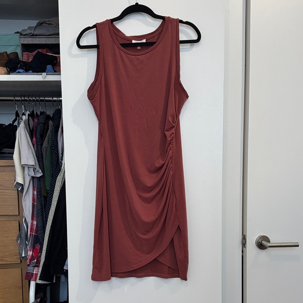 🔺CLOSET SALE: EVERYTHING MUST GO🔺 Sleeveless Rust Fitted Mini Dress